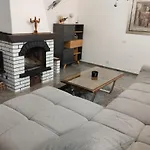 Vila Kuca Za Odmor Dg Smrika