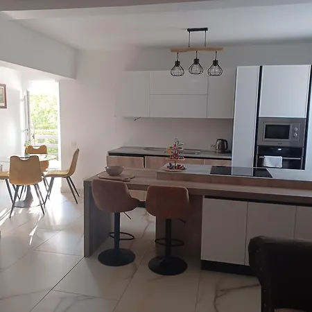 Villa Kuca Za Odmor Dg